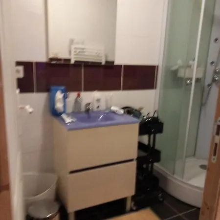 * Hyper Centre*local A Velo * 보르도